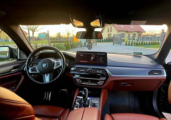 BMW Seria 5 cena 264450 przebieg: 143000, rok produkcji 2021 z Zawidów małe 79
